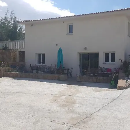 Apartment 2 Chambres 5 Minutes De La Riviere Et 10 De La Sainte-Lucie de Porto-Vecchio